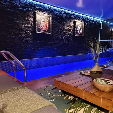 Bed and Breakfast La Secrete Ροντέζ