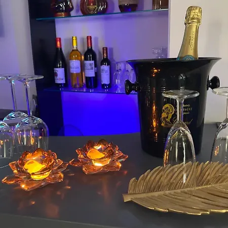-la Secrete Apartament *