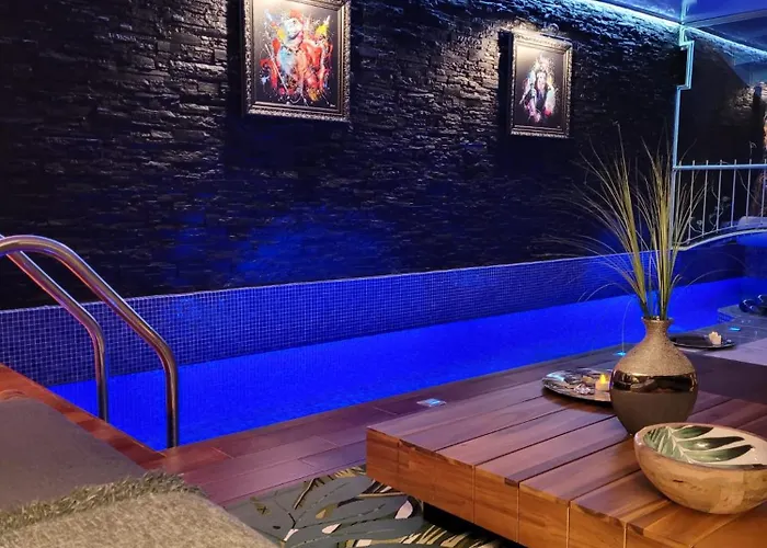 Bed and Breakfast La Secrete Ροντέζ